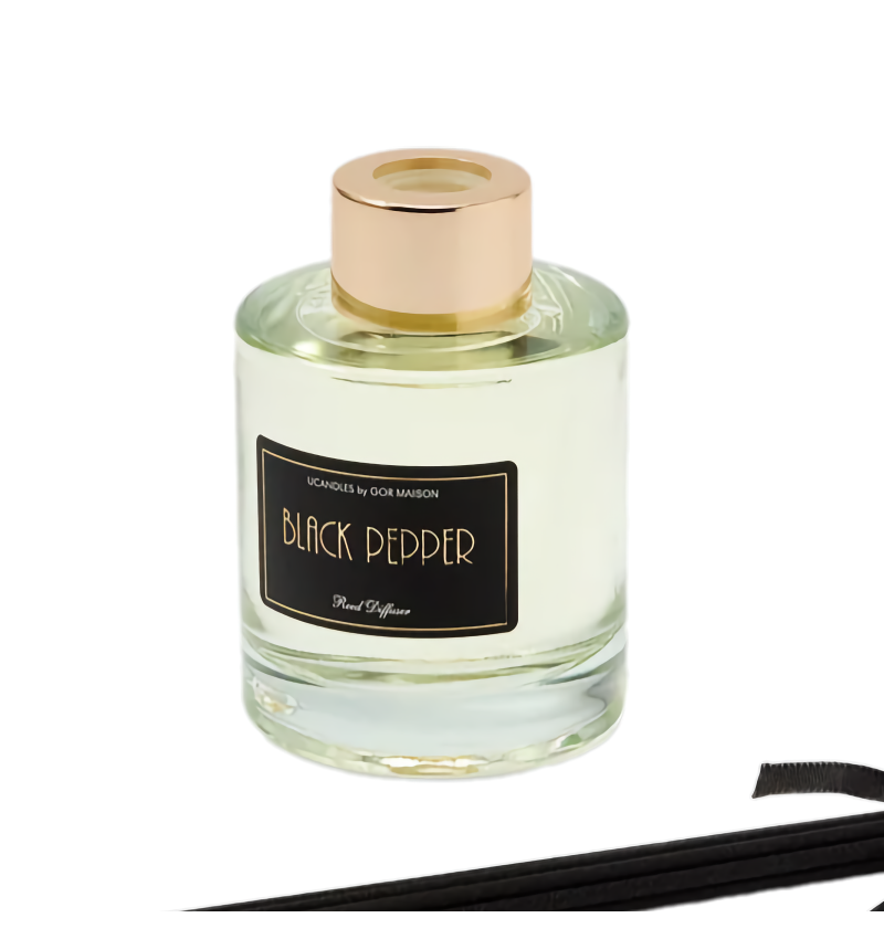 Ucandles Аромат для дома диффузор "Чёрный перец" / BLACK PEPPER AND PINE 130 мл. 