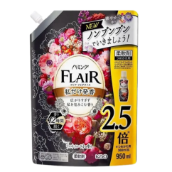 KAO Flair Fragrance Rich Floral Кондиционер для белья с богатым фруктово-ягодным ароматом и цветочными нотками, 950 мл. мягкая упаковка