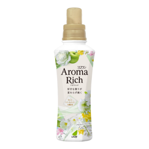 LION Кондиционер для белья длительного действия Aroma Rich Ellie / Элли аромат унисекс 480 мл. 