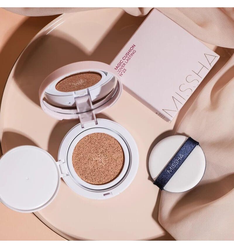 MISSHA Классический тональный кушон Magic Cushion Cover Lasting SPF50+ PA+++ №21 (светлый бежевый) 15 мл.