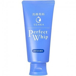 SHISEIDO SENKA Perfect Whip Увлажняющая пенка для умывания с гиалуроновой кислотой и протеинами шелка 120 гр